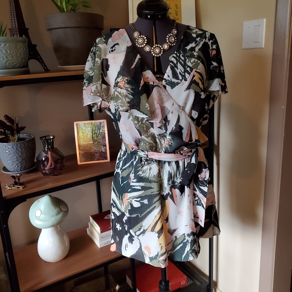 Club Monaco Pants - Club Monaco Ionita Tropical Print Romper